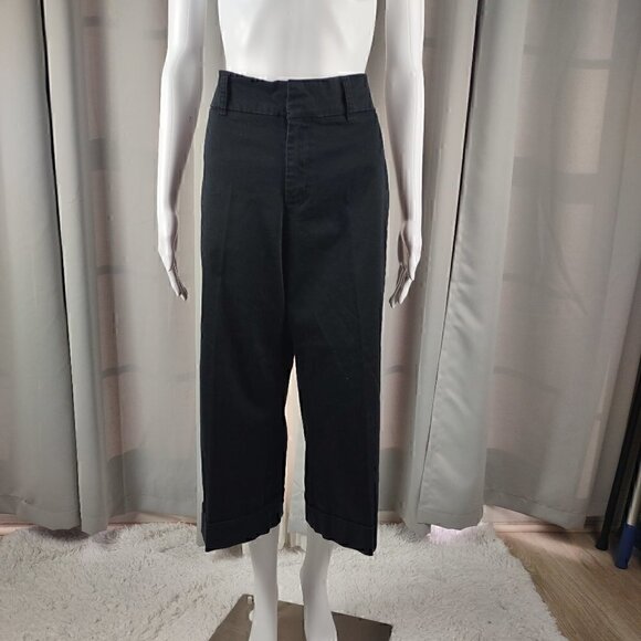 Lee Pants - Lee Women's Just Below The Waist Black Cotton Pants. Size 10M